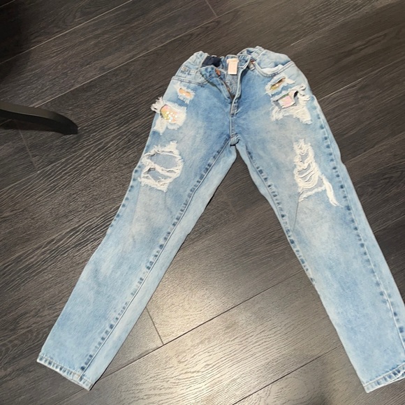 Forever 21 Other - Girls Forever 21 Jeans with sequins